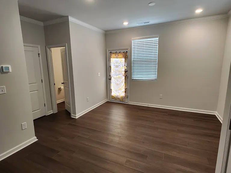 4006 Silver Oak Ln — Photo 14