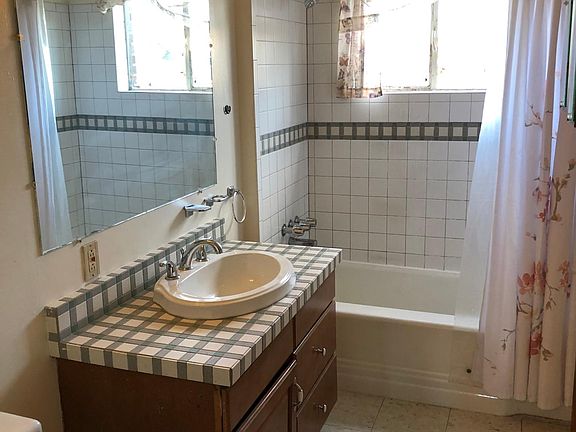 4th image of 3760 W 14th Ave