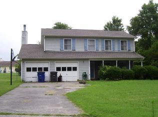 1604 Cedarlimb Ct, Winston Salem, NC 27127