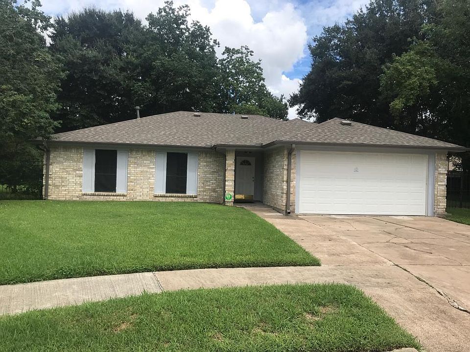 1st image of 16202 La Gloria Dr