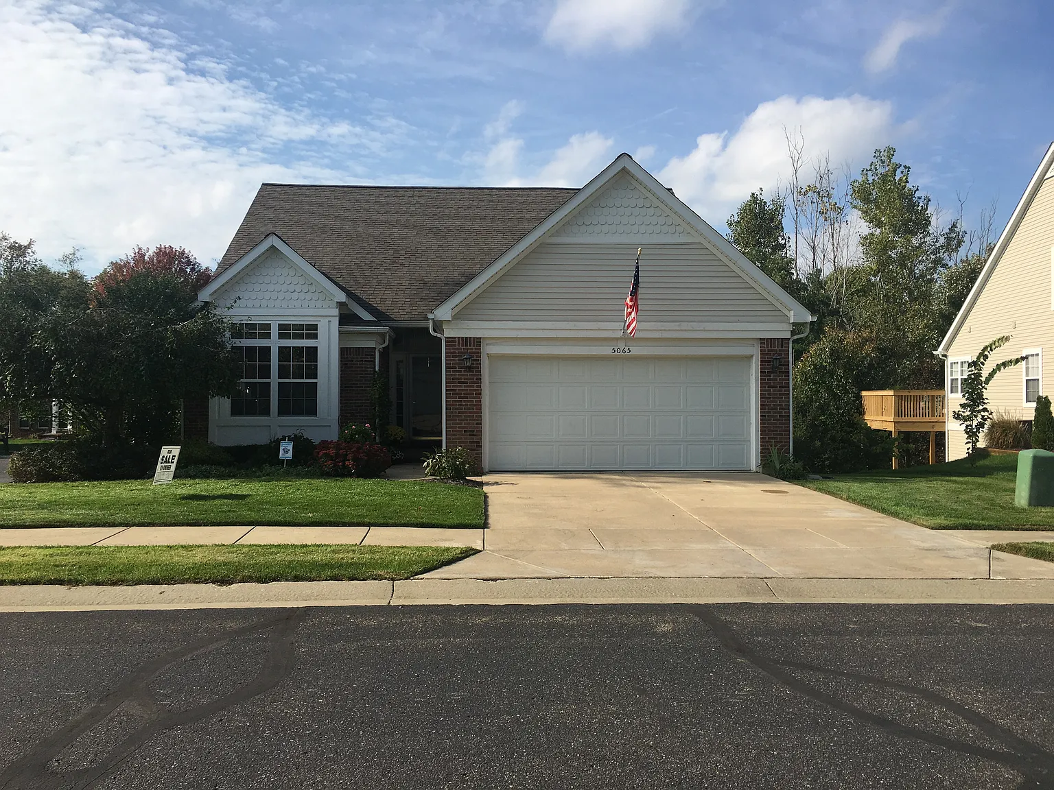 5065 Northfield Dr photo 1