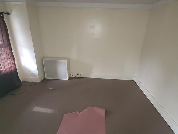 4th image of 2639 Holmes 2nd Floor St