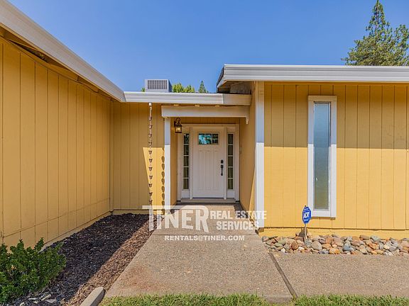 2nd image of 9225 Blue Oak Dr