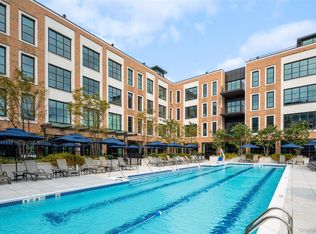 100 Garvies Point Rd #1329, Glen Cove, NY 11542