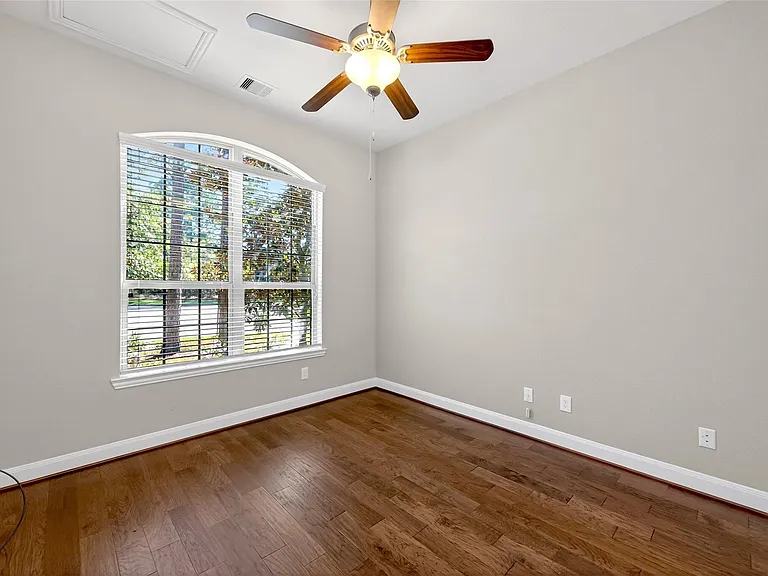 14 S Sawbridge Cir — Photo 22