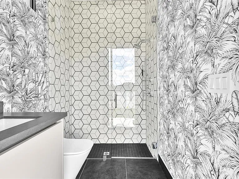 5765 SW 104th Ter — Photo 31