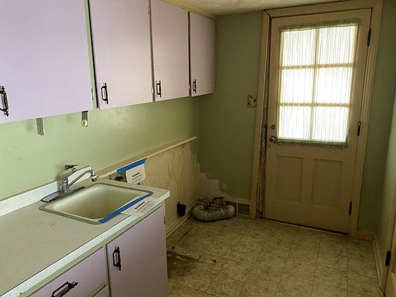 5th image of 501 N Pennsylvania Ave