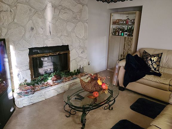 Turn the fireplace on