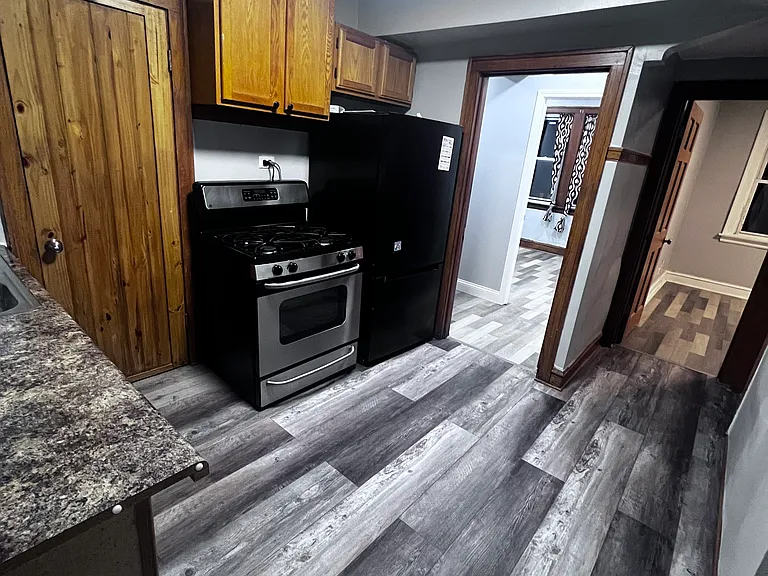 3011 N Long Ave — Photo 6