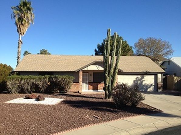 1109 N Oak Ct