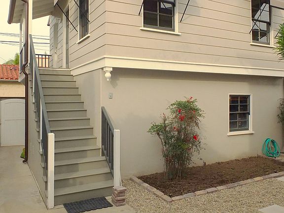 2nd image of 297 Argonne Ave #C