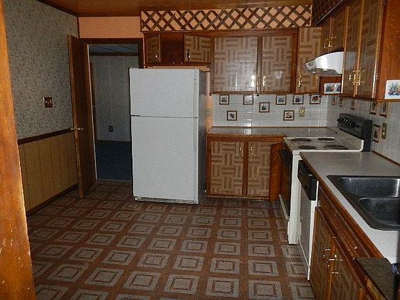 5th image of 1710 N Dodgion Ave
