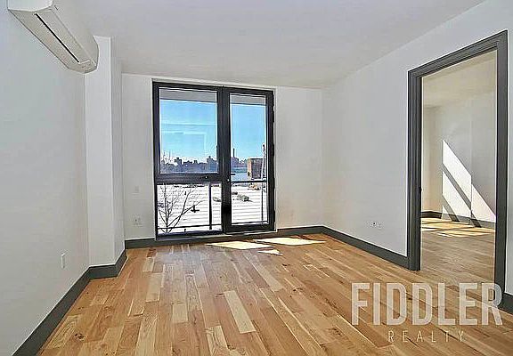 5th image of 26 West St APT 3J
