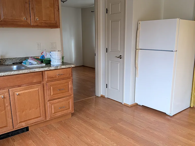 3104 Everett Cir — Photo 2