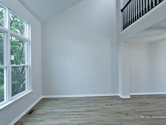 3rd image of 301 Ferryville Dr