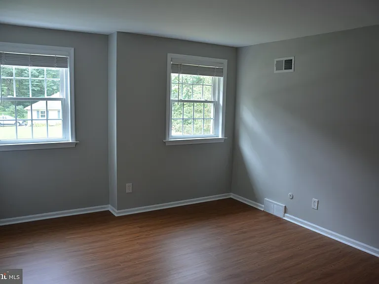 711 Brainerd Rd — Photo 16