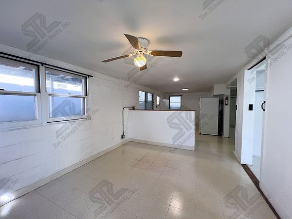 3rd image of 2108 Citron St Unit 1