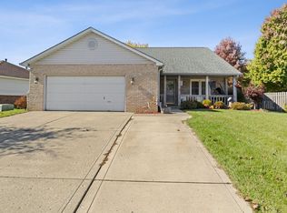 40 Alex Dr, Whiteland, IN