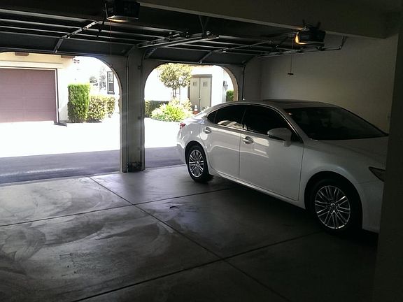 5th image of 2750 E Oak Hill Dr Unit 34