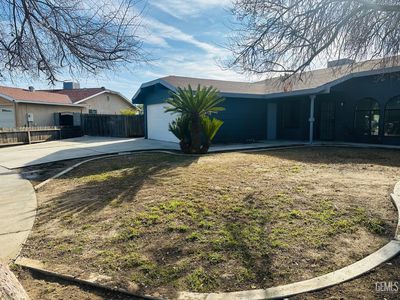 2012 Chaparral Cir, Delano, CA, 93215