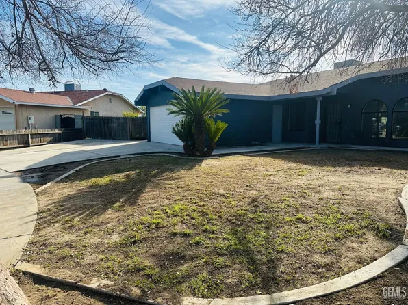 2012 Chaparral Cir, Delano, CA 93215