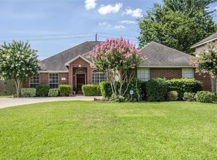3823 Cypress Grove Ln, Houston, TX 77088