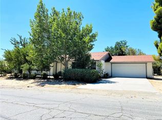 16716 Stagecoach Ave, Lake Los Angeles, CA 93591