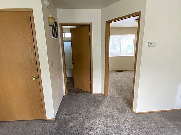 5th image of 1250 W Newlands Dr #2