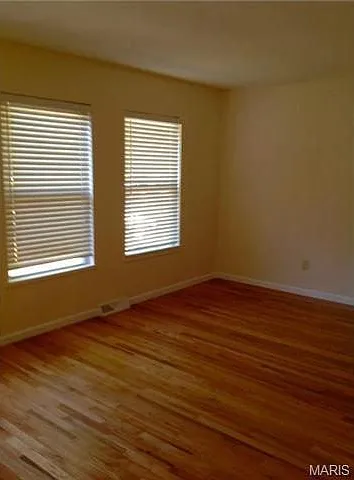 2 bed, 988 sqft, $1,600 — Photo 4