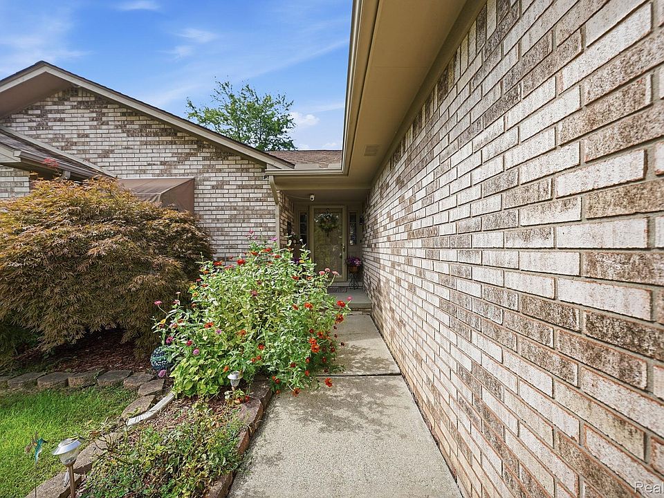 43459 Devin Dr, photo 5