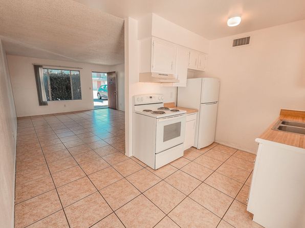 1622 N Beverly Ave #15