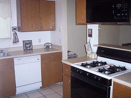 4th image of 604 Wildbriar Ct