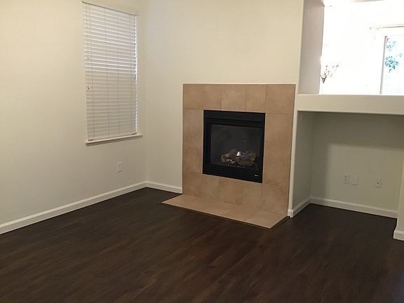 3rd image of 3859 Artadi Dr