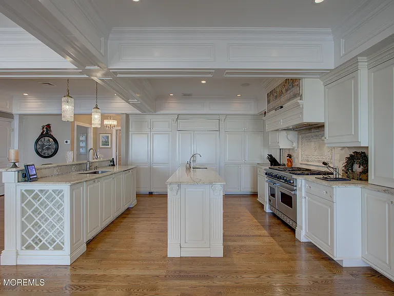 1007 Ocean Ave — Photo 28