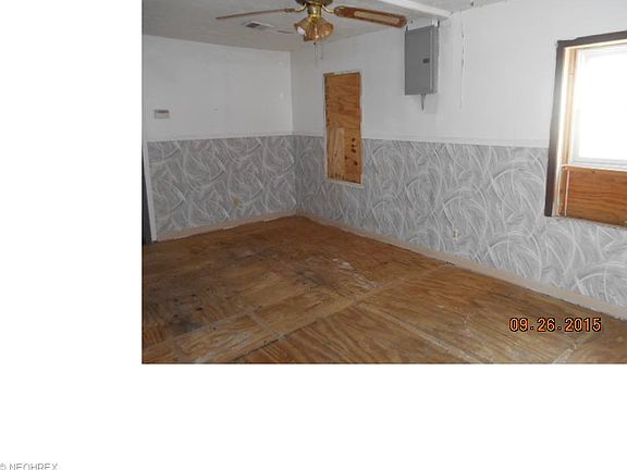 5th image of 864 Georgia Ave