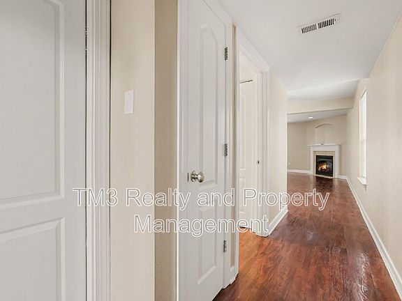 4th image of 21154 Millridge St