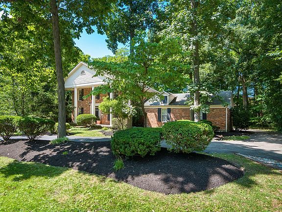 3rd image of 8569 Turnberry Ct