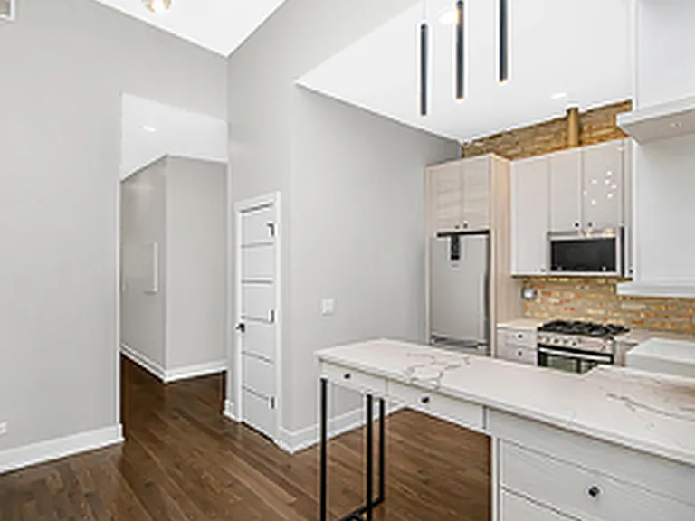 721 W Melrose St #3F — Photo 13