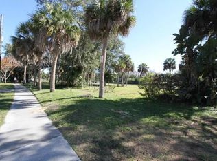 1124 Sylvan Dr, Sarasota, FL 34234