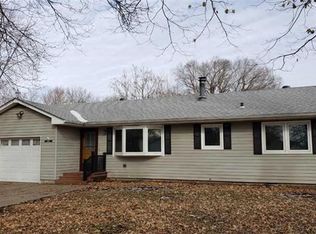 1115 W 7th Street Ter, Ottawa, KS 66067