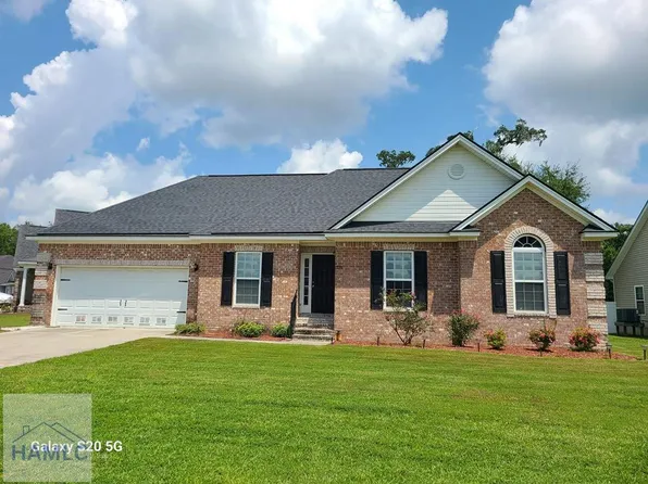 1228 Peacock Trl, Hinesville, GA 31313