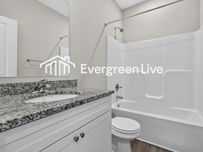 5247 N Cypress St — Photo 13
