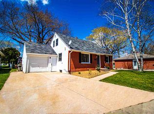 1524 Carroll Ave, Green Bay, WI 54304