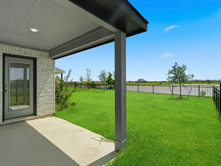 4696 Peony Green Dr — Photo 24