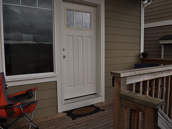 2nd image of 16010 1st Ave NE