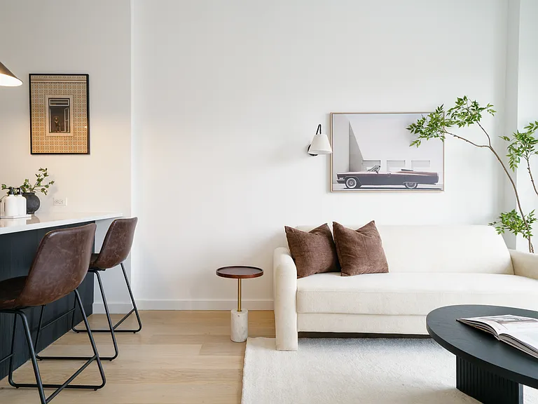 11-14 35th Ave #203 — Photo 24