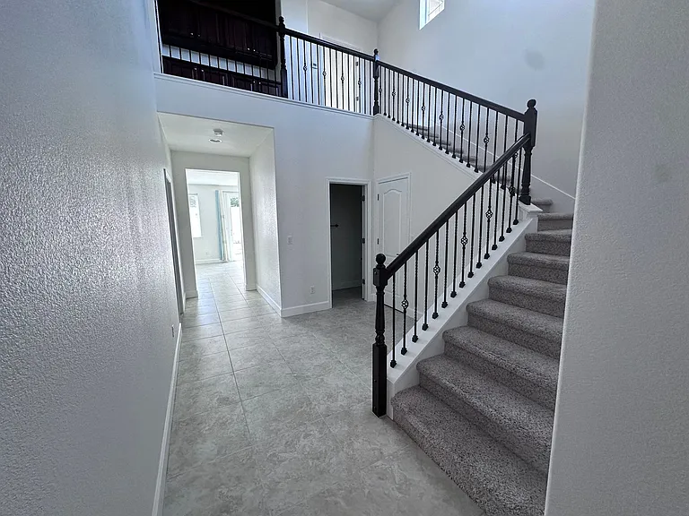 10735 Ridgebrook Dr — Photo 3