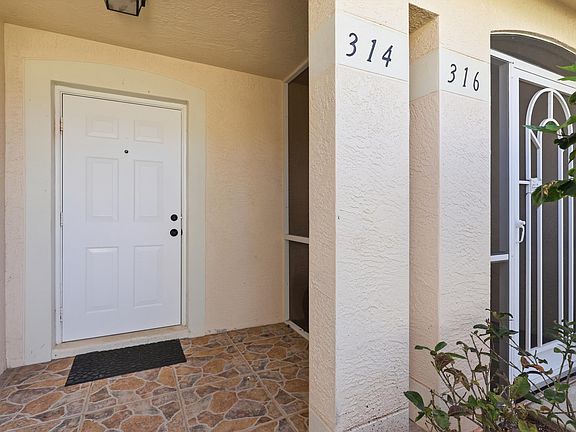 4th image of 314 Timberwalk Trail