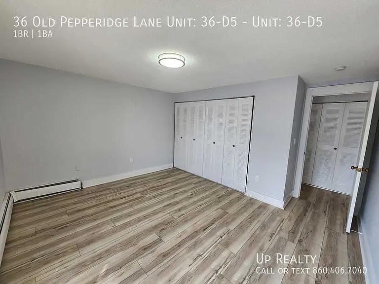 36 Old Pepperidge Ln #D5 — Photo 3