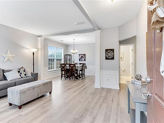 5th image of 338 Burdock Trc
